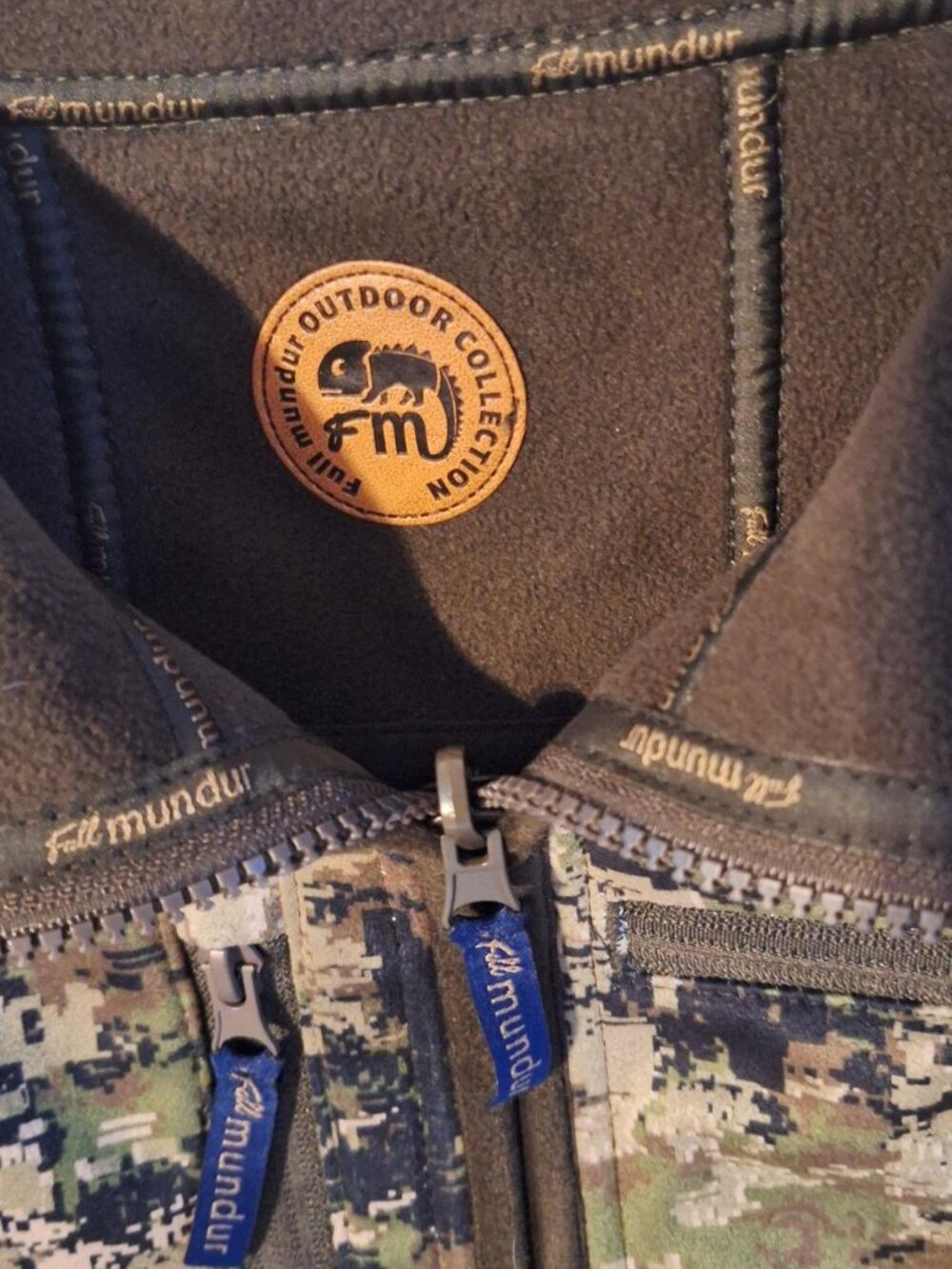 Mundur Hunting Reversible Fleece Vest |NWT |Small Brown/Camo| Windproof - Picture 5 of 9